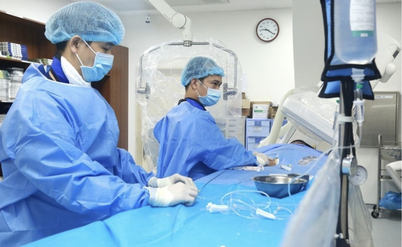 Đột quỵ và đột tử ở người trẻ: Những cú ngã không báo trước trong cuộc đua sinh tử với thời gian